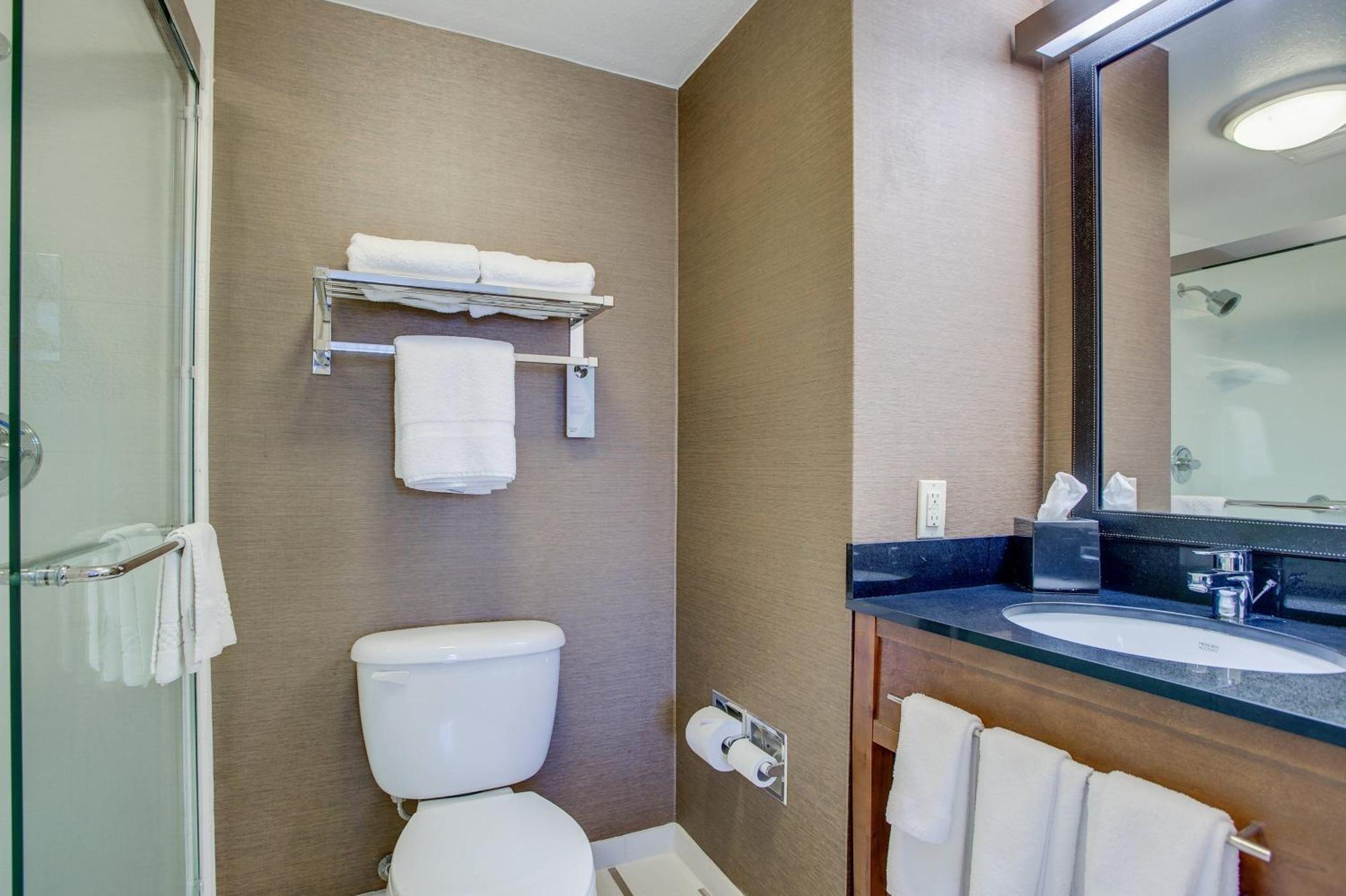 Fairfield Inn Portsmouth Seacoast Exterior photo